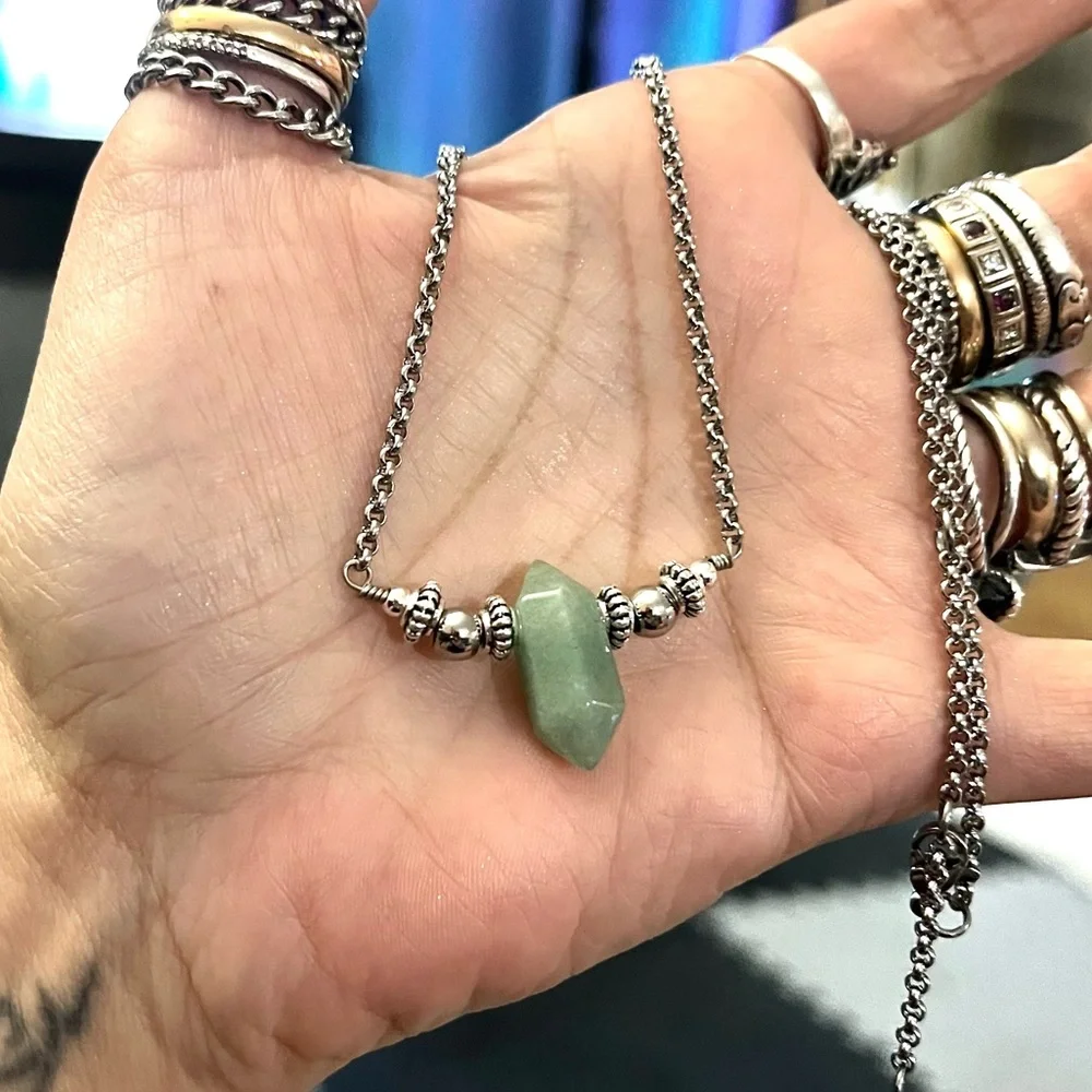 🔴Handmade Double terminated green adventurine crystal gems adjustable choker_9